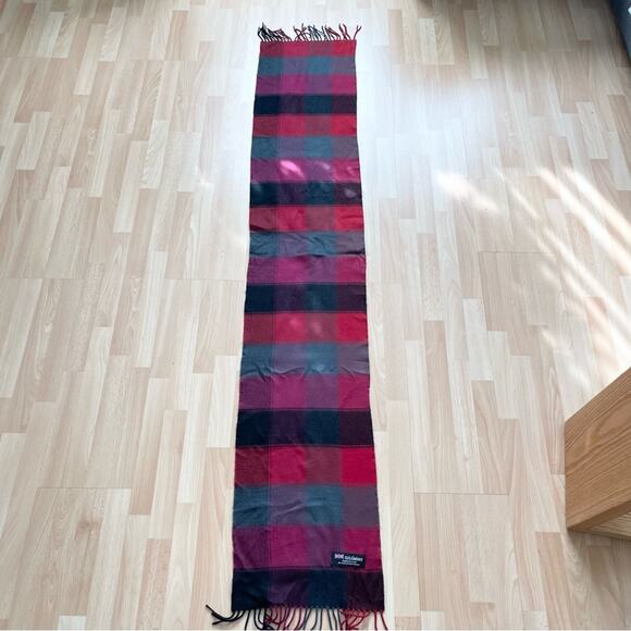 Cashmere Scarf Made in Scotland Red Gray Maroon Black Plaid - Picture 5 of 5